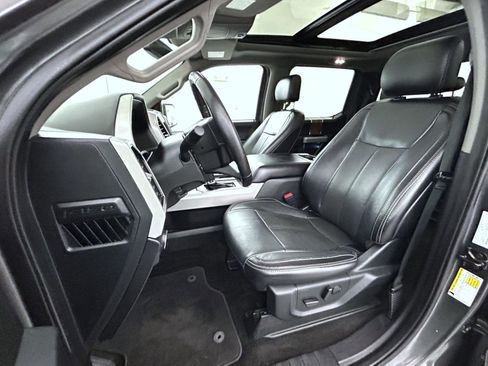 Used 2020 Ford F150 Lariat image 10