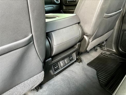 Used 2021 Chevrolet Silverado 2500 LTZ AWD/4WD image 11