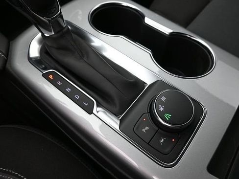 New 2025 Chevrolet Blazer LT w/ Midnight/Sport Edition FWD image 35