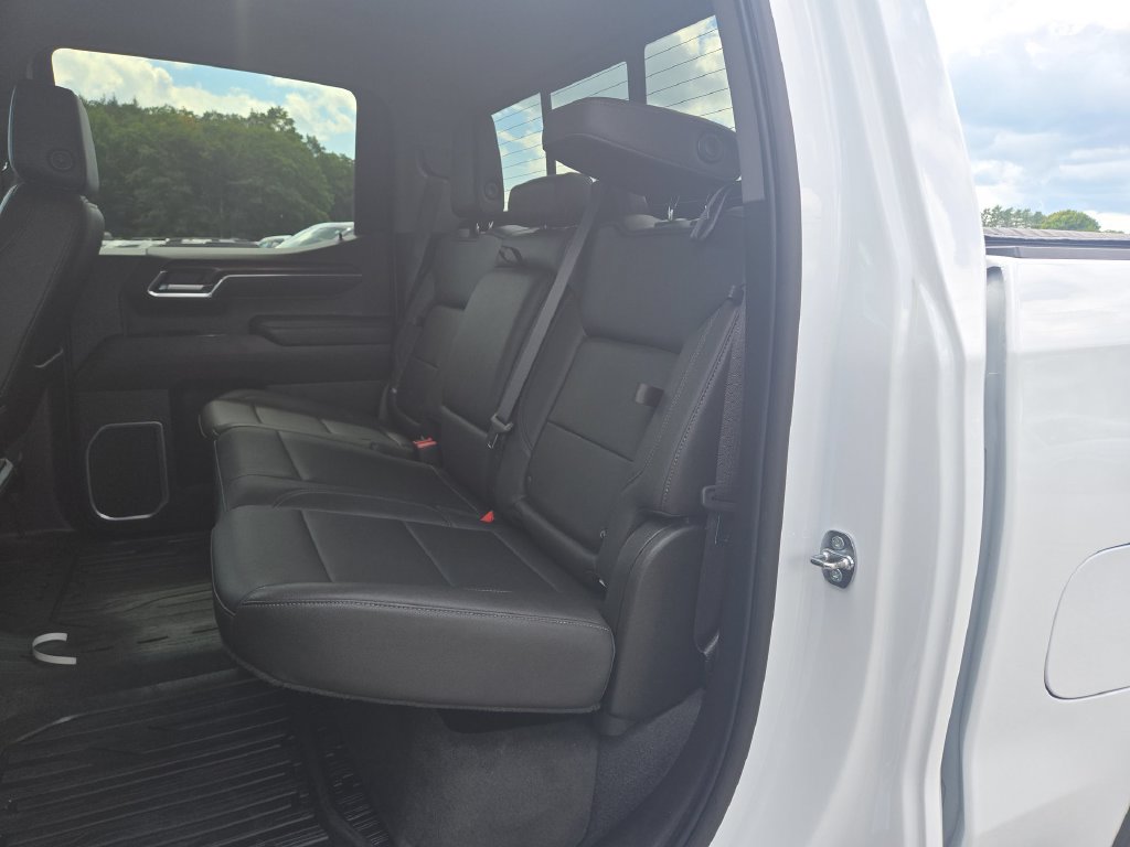 Used 2022 GMC Sierra 1500 SLT w/ SLT Premium Plus Package AWD/4WD image 4
