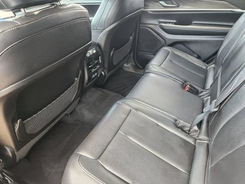 Certified 2023 Jeep Grand Cherokee L Limited AWD/4WD image 29