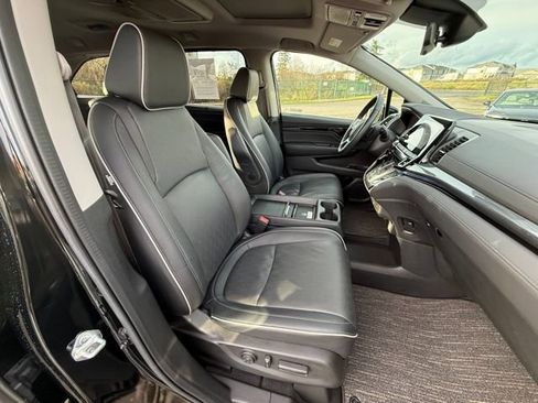 Used 2023 Honda Odyssey Elite image 12