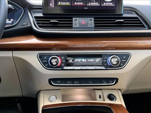 Used 2022 Audi Q5 2.0T Premium Plus image 34