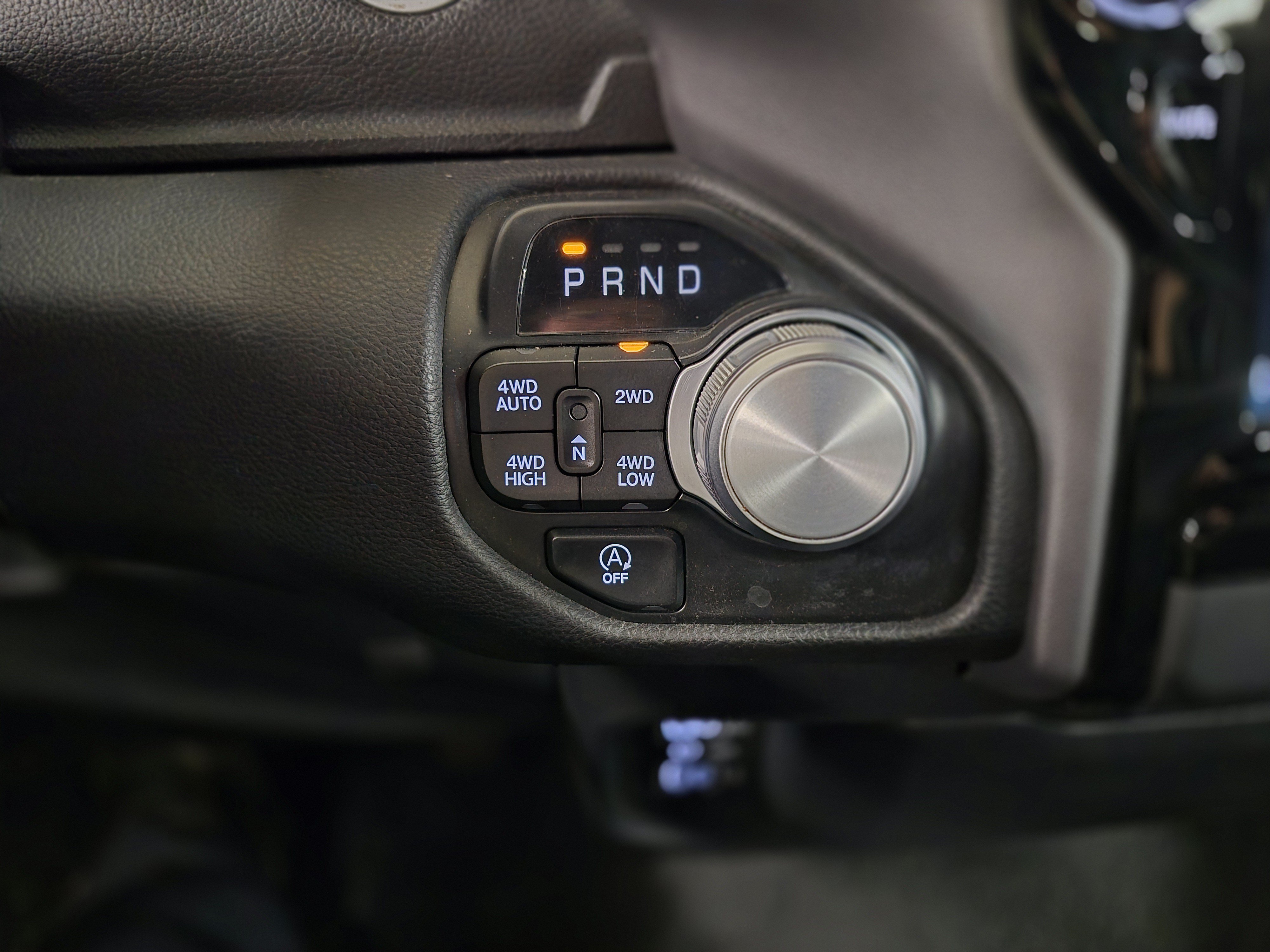 Used 2023 RAM 1500 Laramie AWD/4WD image 28