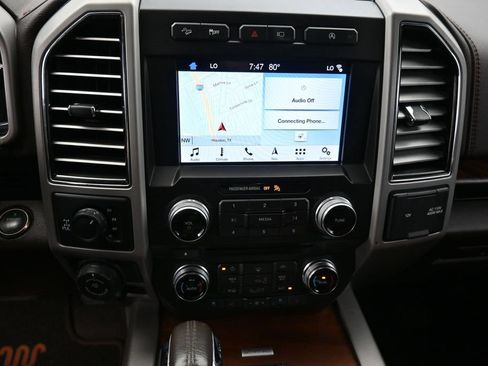 Used 2018 Ford F150 King Ranch w/ Equipment Group 601A Luxury AWD/4WD image 3