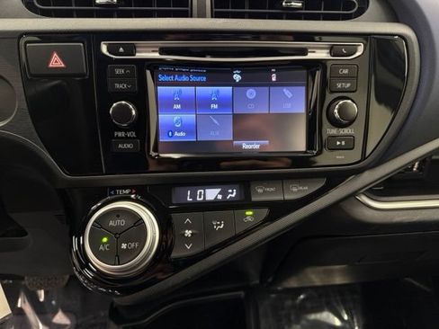 Used 2016 Toyota Prius C Two FWD image 16