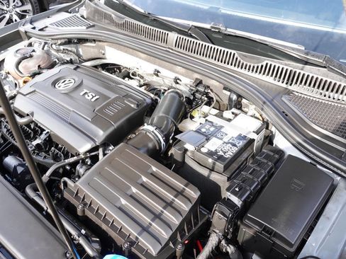 Used 2024 Volkswagen Jetta GLI 40th Anniversary Edition image 51