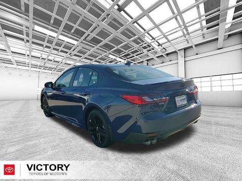 Used 2026 Toyota Camry SE image 5