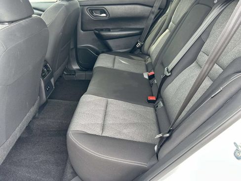 Used 2024 Nissan Rogue SV AWD/4WD image 13