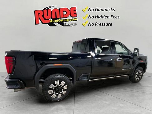 Used 2024 GMC Sierra 2500 Denali w/ Denali Reserve Package image 5