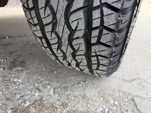 Used 2010 Ford F150 Lariat image 6