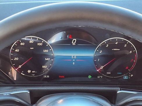 New 2026 Mercedes-Benz GLB 250 image 9