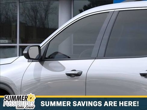 New 2026 Chevrolet Traverse LT w/ Sun and Wheel Package FWD image 12