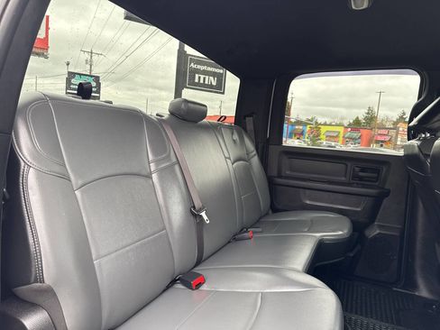 Used 2021 RAM 2500 Tradesman w/ Chrome Appearance Group image 18