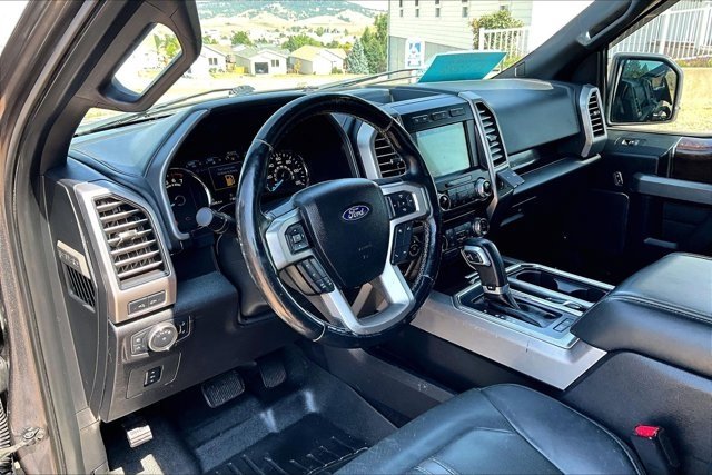 Used 2017 Ford F150 Platinum w/ Equipment Group 701A Luxury AWD/4WD image 18