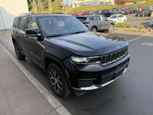 Used 2024 Jeep Grand Cherokee L Limited w/ Luxury Tech Group II image 7