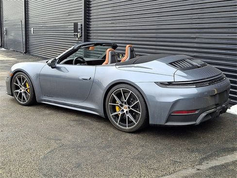 Certified 2026 Porsche 911 Carrera 4 GTS image 3
