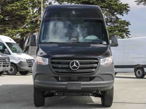 New 2025 Mercedes-Benz Sprinter 2500 image 2