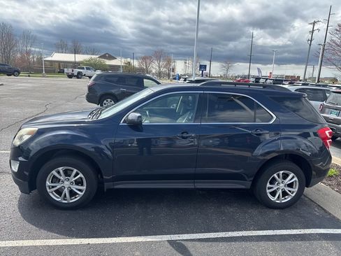 Used 2017 Chevrolet Equinox LT w/ Convenience Package image 5