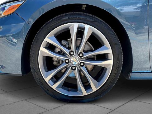 Used 2024 Chevrolet Malibu LT image 9