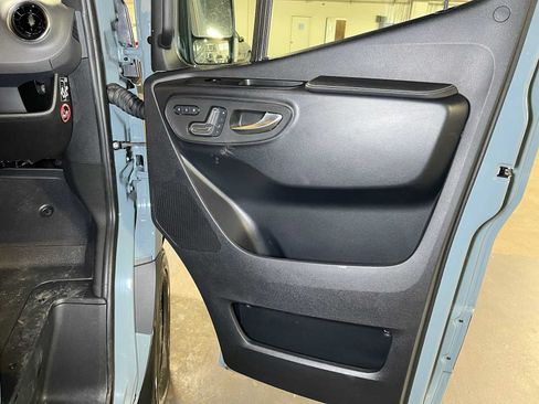 Used 2026 Mercedes-Benz Sprinter 2500 image 10