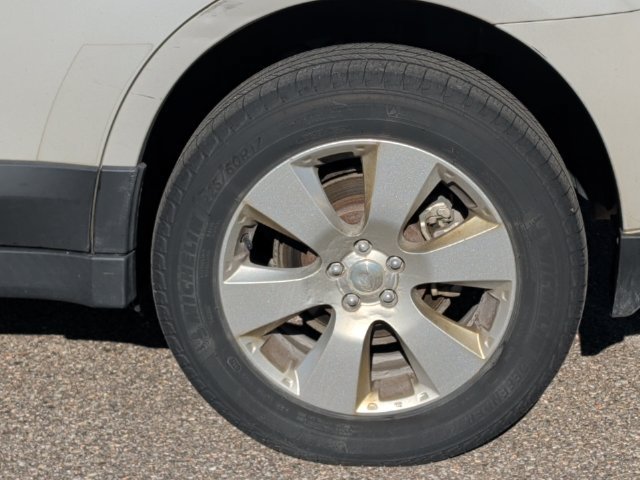 Used 2011 Subaru Outback 2.5i Limited AWD/4WD image 27