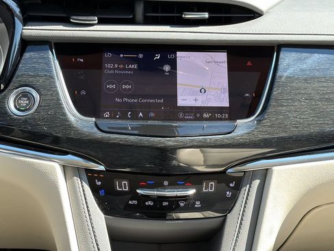 Used 2023 Cadillac XT6 Premium Luxury AWD/4WD image 19
