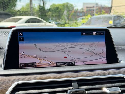 Used 2021 BMW 740i w/ Premium Package RWD image 21