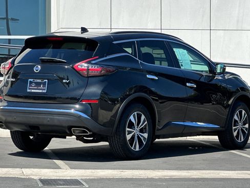 Used 2021 Nissan Murano SV image 3