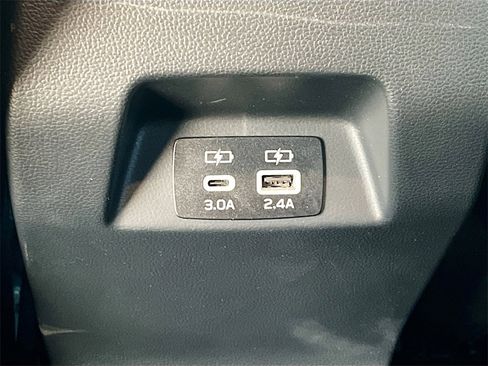 Used 2024 Subaru Crosstrek 2.0i Premium image 25