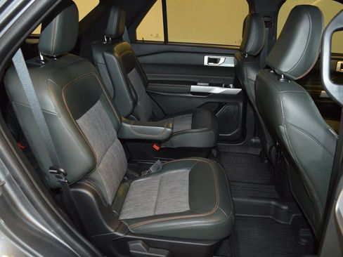 Used 2024 Ford Explorer Timberline w/ Timberline Technology Package AWD/4WD image 12