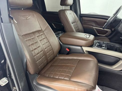 Used 2023 Nissan Titan Platinum Reserve w/ Moonroof Package image 33