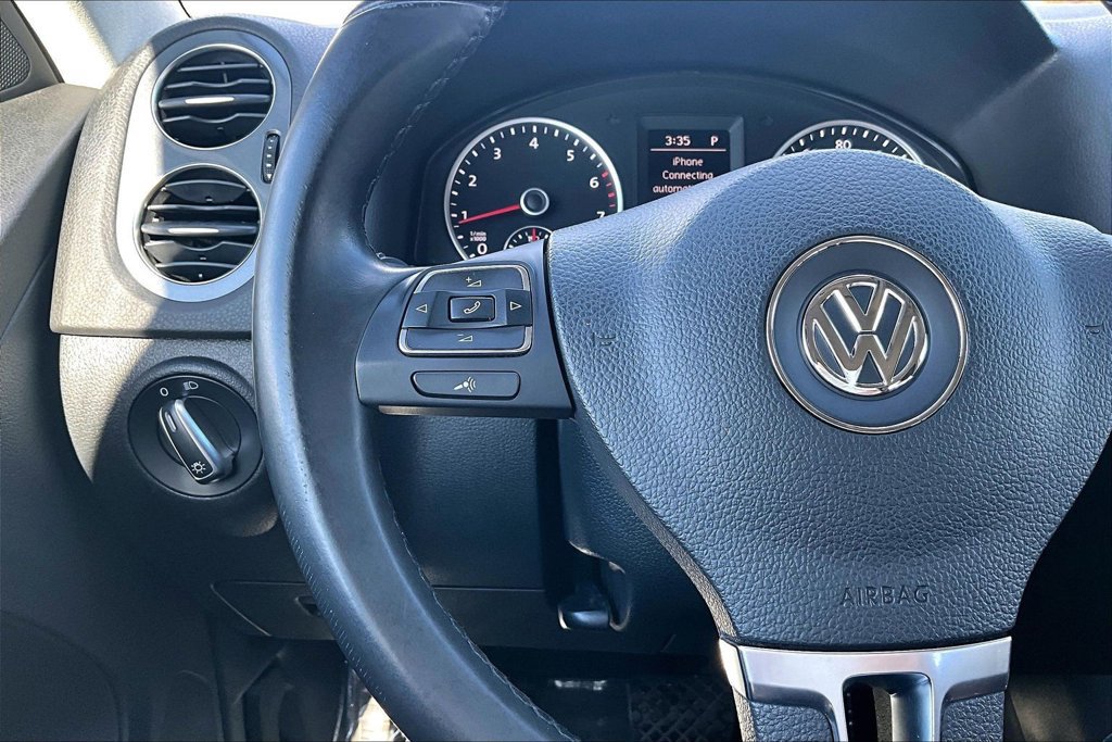Used 2018 Volkswagen Tiguan Limited AWD/4WD image 24