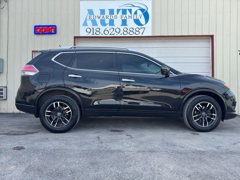 Used 2015 Nissan Rogue SV w/ SV Premium Package image 17