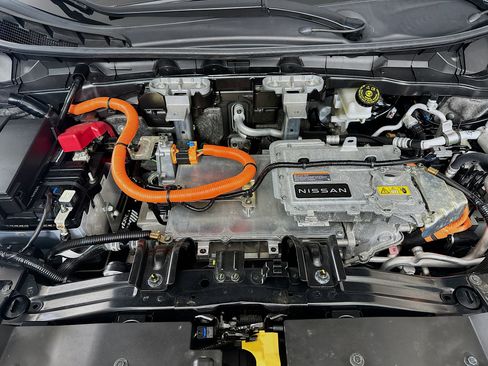 Used 2023 Nissan Ariya FWD image 34
