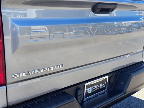 Used 2023 Chevrolet Silverado 1500 W/T w/ Trailering Package AWD/4WD image 12