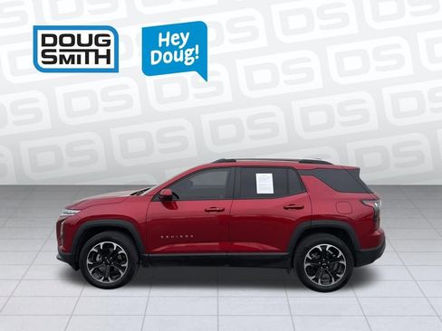 Used 2025 Chevrolet Equinox LT w/ Convenience Package II image 3