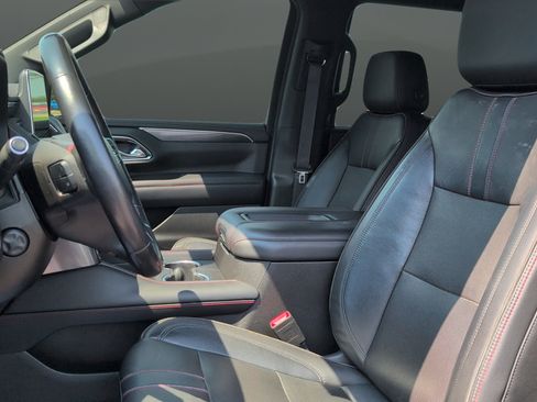 Used 2021 Chevrolet Tahoe RST w/ Luxury Package AWD/4WD image 11