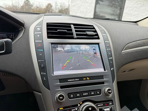 Used 2020 Lincoln MKZ Reserve w/ Elements Package image 12