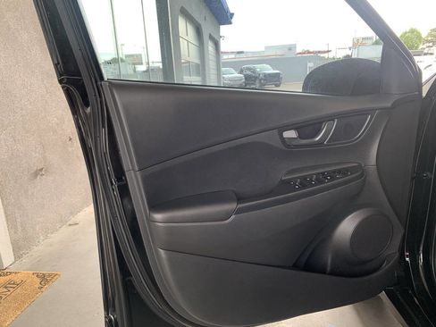 Used 2022 Hyundai Kona SEL FWD image 10