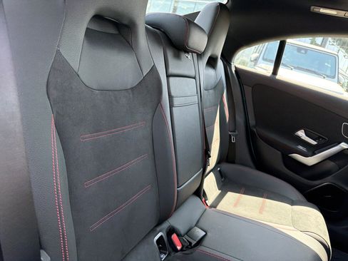 Certified 2025 Mercedes-Benz CLA 250 4MATIC image 33