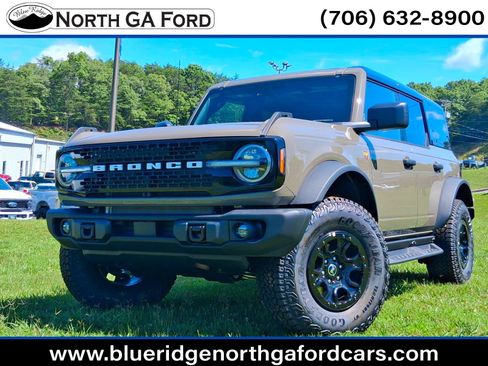 New 2026 Ford Bronco Badlands w/ Sasquatch Package AWD/4WD image 1