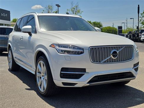 Used 2019 Volvo XC90 T8 Inscription w/ Advanced Package AWD/4WD image 8