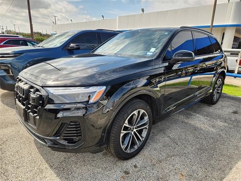 Used 2025 Audi Q7 2.0T Premium Plus w/ Premium Plus Package image 3