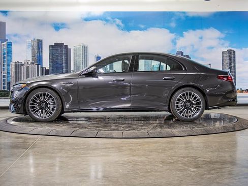 New 2026 Mercedes-Benz E 53 AMG e 4MATIC Sedan image 6