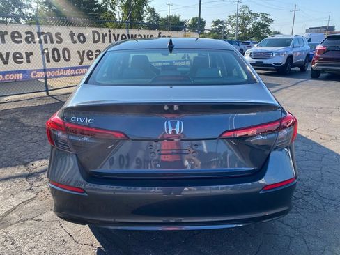 Used 2024 Honda Civic EX image 3