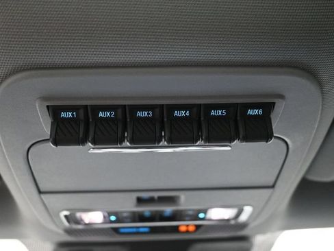 Used 2025 Ford F350 Lariat w/ Lariat Ultimate Package AWD/4WD image 31
