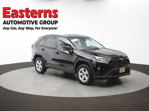 Used 2021 Toyota RAV4 XLE AWD/4WD image 48