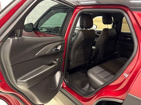 Used 2021 Chevrolet TrailBlazer RS w/ Convenience Package AWD/4WD image 30