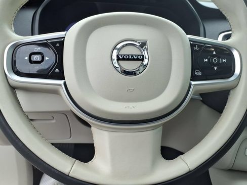 Used 2024 Volvo XC90 B5 Core w/ Protection Package Premier AWD/4WD image 22